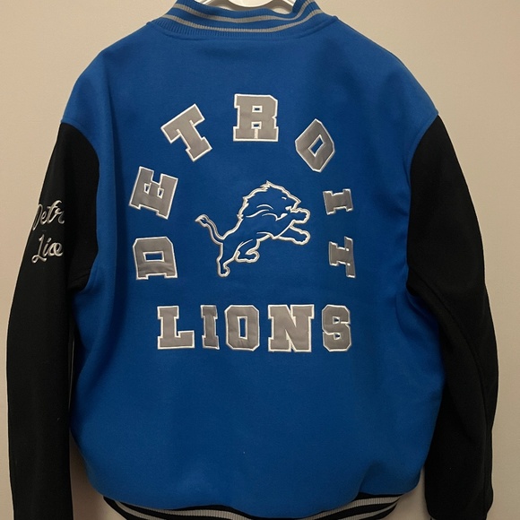 Detroit Lions NFL Team Apparel Quilt Lined Varsity Bomber Jacket Mens XL NWT - Picture 1 of 12